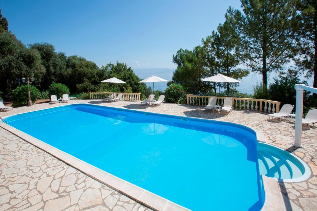 Aurora Beach Hotel Agios Ioannis Peristerion Екстериор снимка