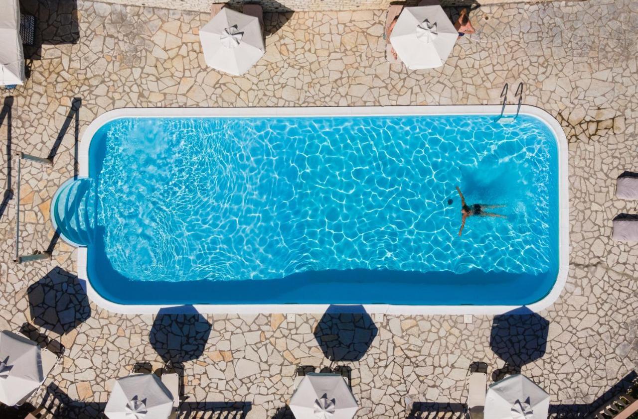 Aurora Beach Hotel Agios Ioannis Peristerion Екстериор снимка