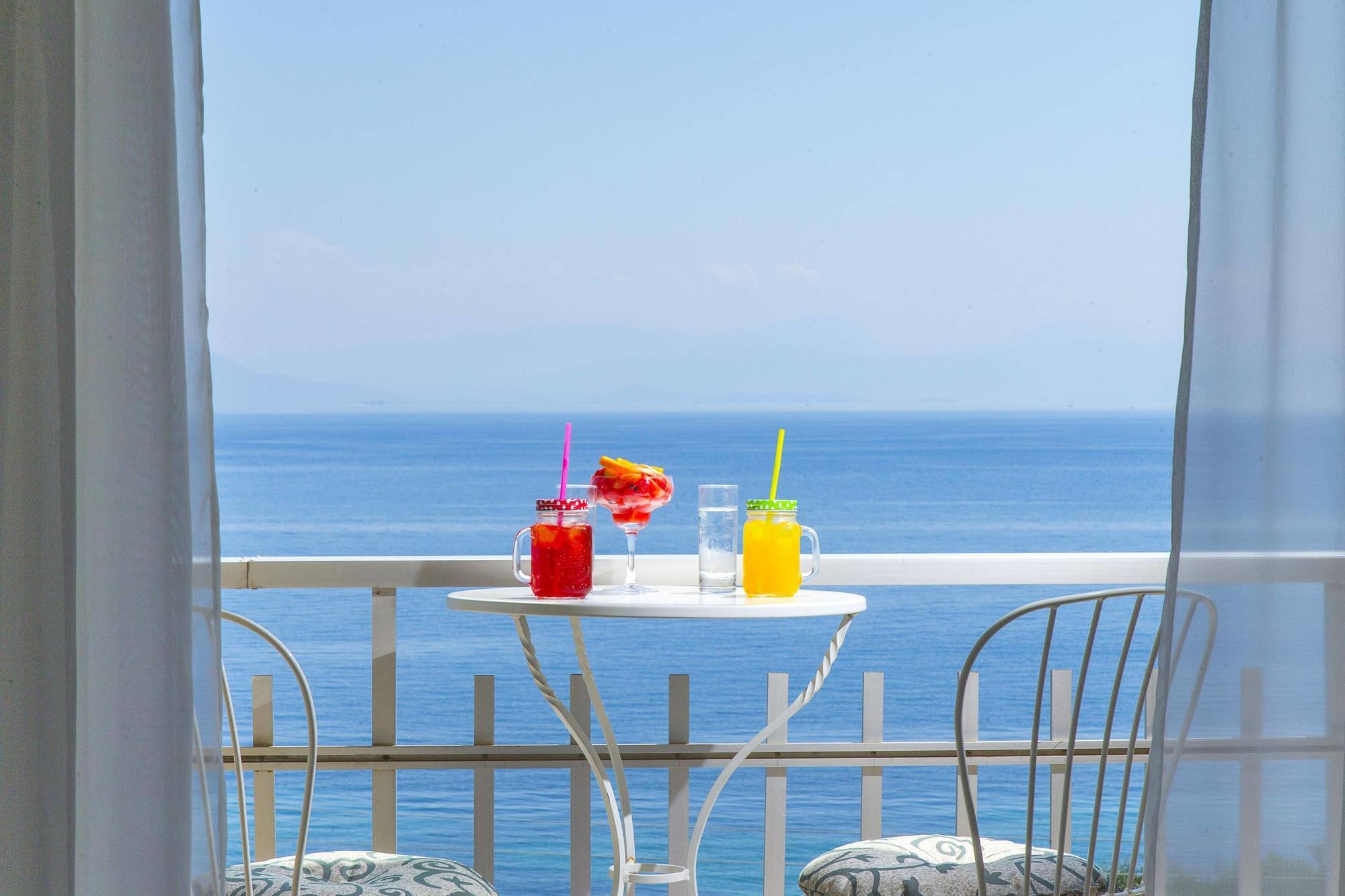 Aurora Beach Hotel Agios Ioannis Peristerion Екстериор снимка